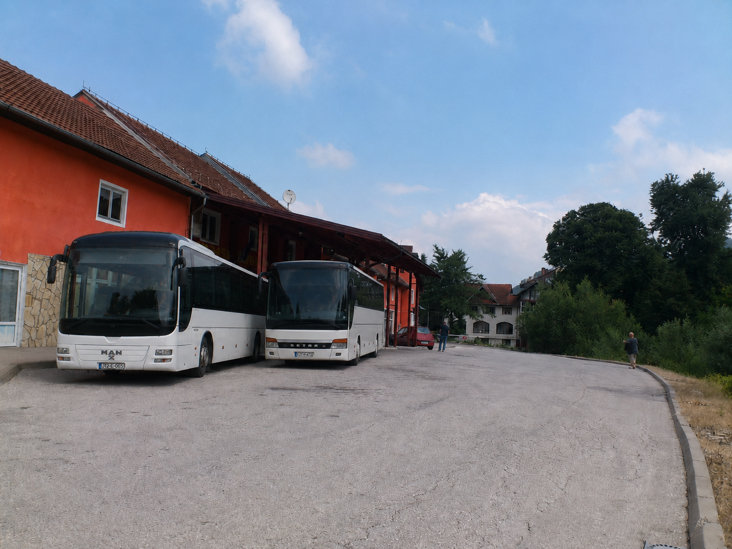 Stanične usluge i biljetarnica